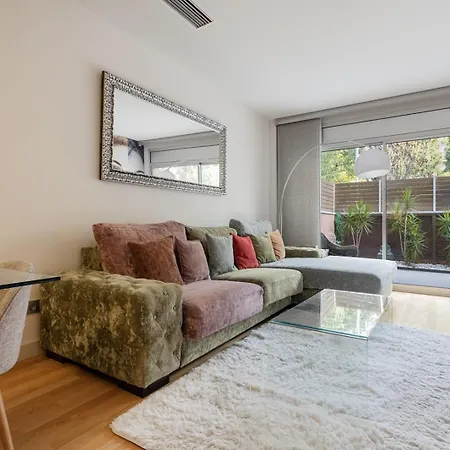 Pool Luxury 2 Bedrooms - 2 Terraces - Parking - Long Term Lägenhet
