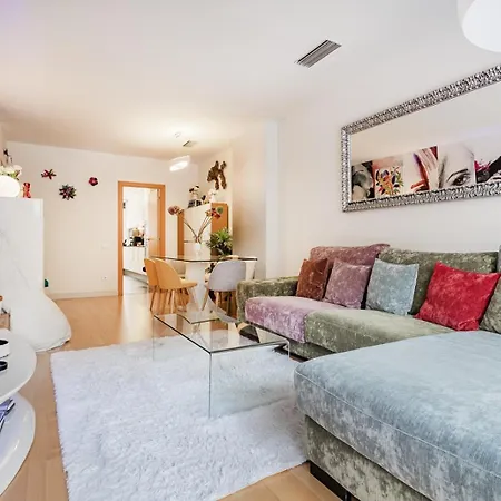 Apartment Pool Luxury 2 Bedrooms - 2 Terraces - Parking - Long Term